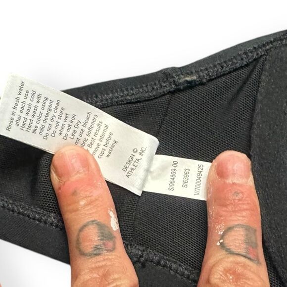 ATHLETA Women’s Black Tara Halter Bra-Sized Twist Bikini Top 34 B/C Style #96486 - Picture 4 of 6